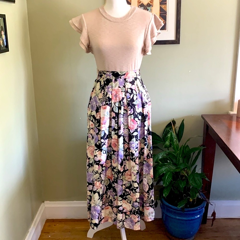 Vintage Floral Pleated Midi Skirt